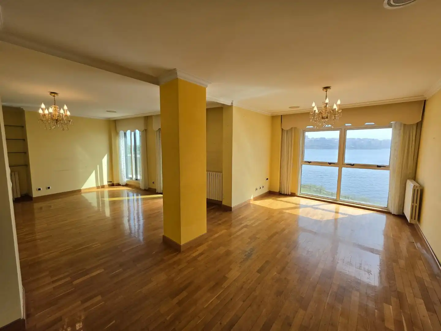 Living room of Flat for sale in A Coruña Capital   with Heating, Terrace and Storage room