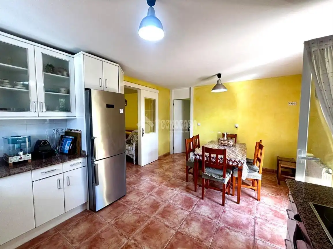 Kitchen of Houses for sale in Camargo  with Heating