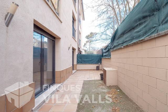 Piso en Venta en   c de pascual  en Castellterçol