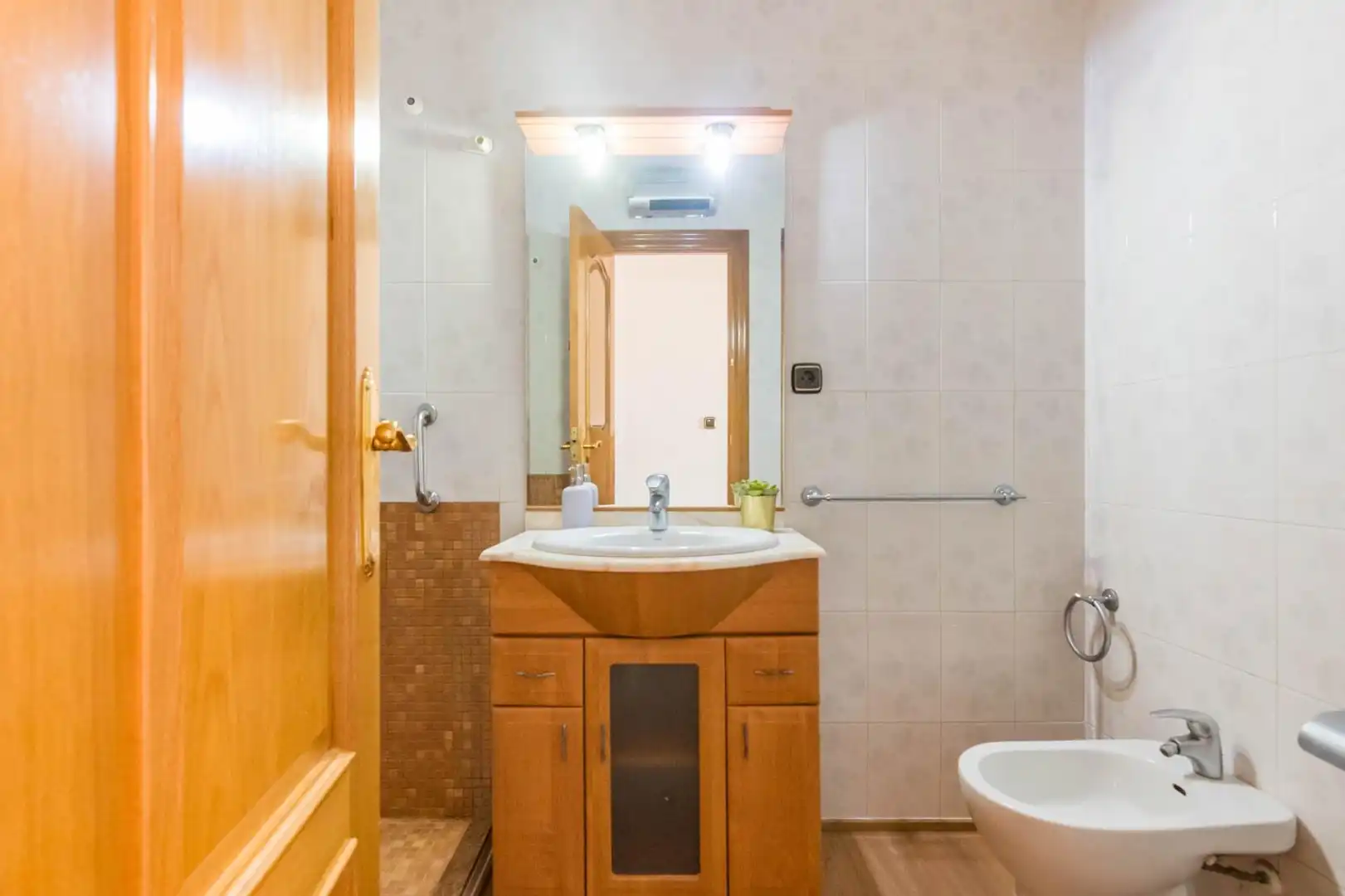 Badezimmer von Wohnung zum Verkauf in Santomera mit Klimaanlage, Heizung und Terrasse