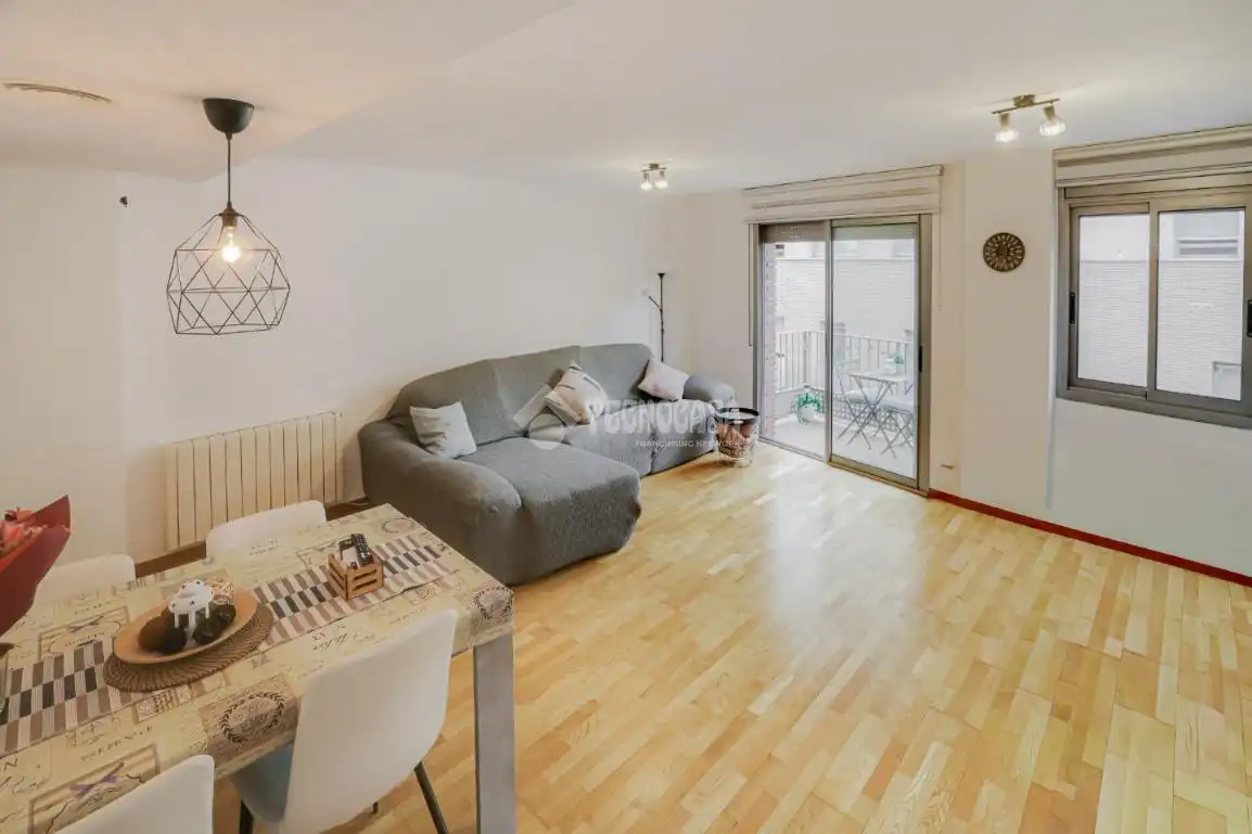 Wohnzimmer von Wohnung zum Verkauf in Sant Boi de Llobregat mit Klimaanlage, Heizung und Terrasse