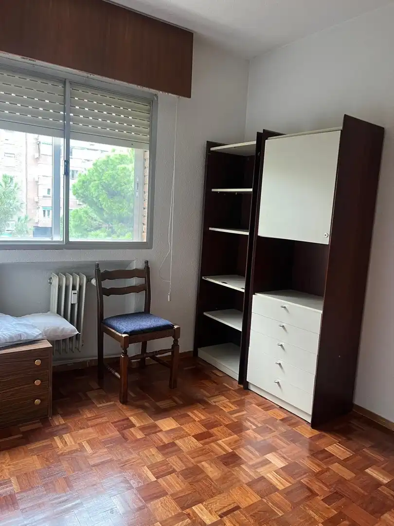 Bedroom of Flat for rent in Arganzuela