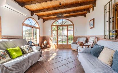 Casa o xalet en venda en Vélez de Benaudalla amb Piscina