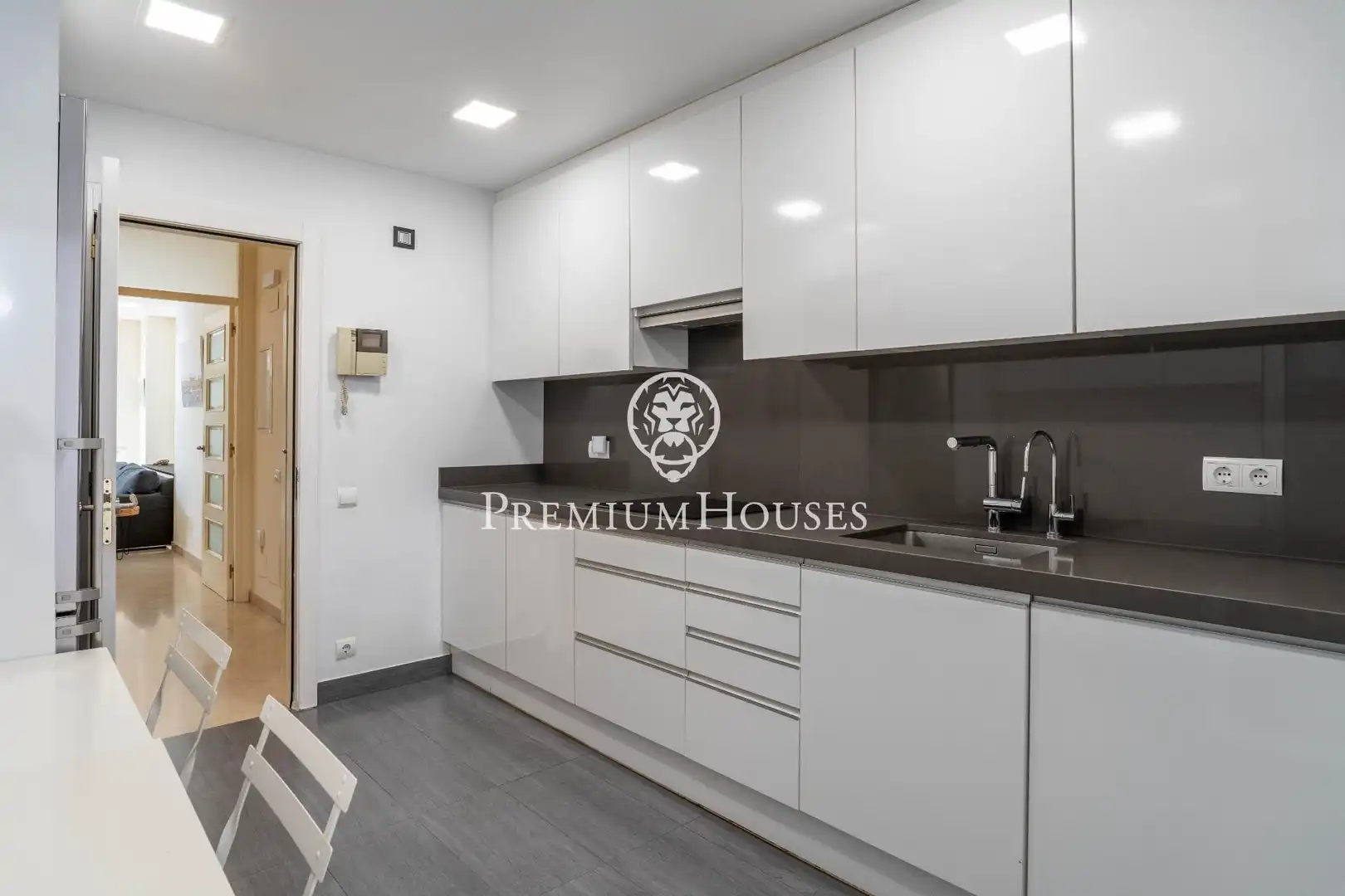Kitchen of Ground floor for sale in Sitges  with Air Conditioner, Heating and Private garden
