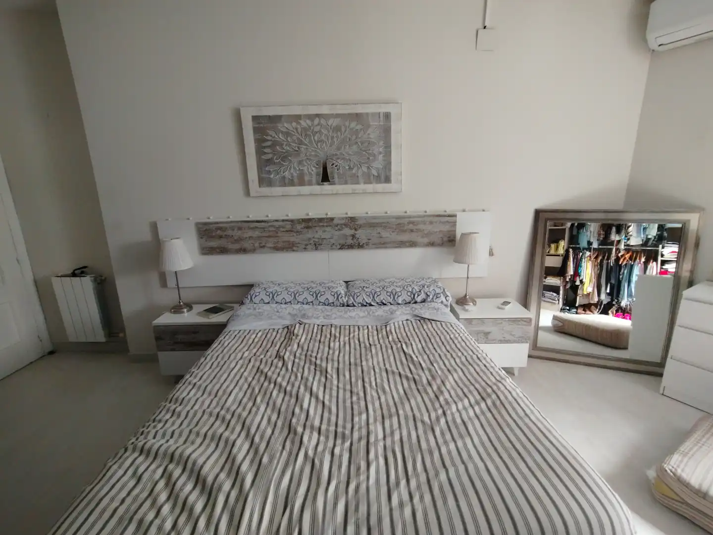 Habitación de Piso en venta en La Zubia con Aire acondicionado, Parquet y Amueblado