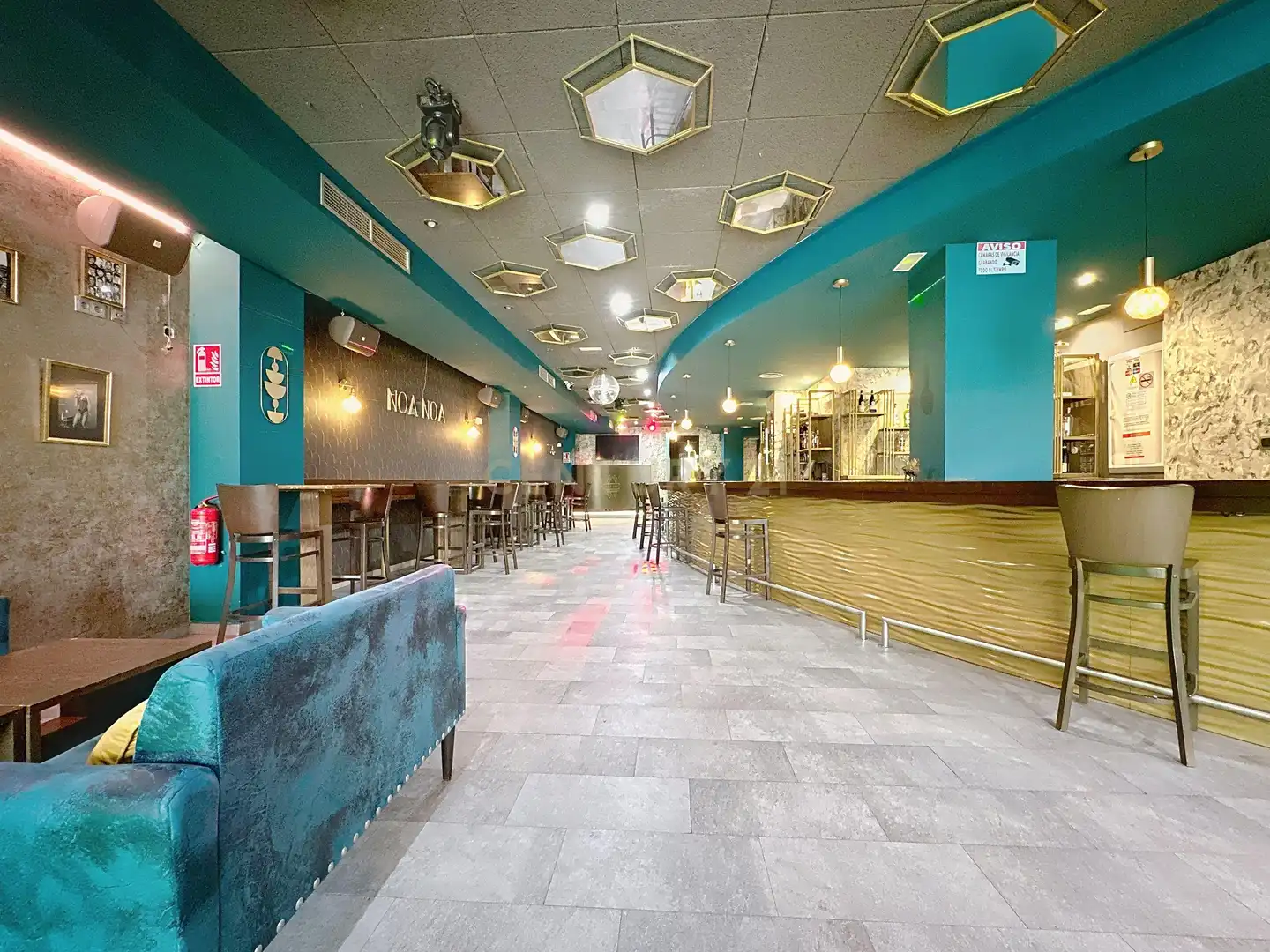 Commercial properties for sale in Torrevieja  with Air Conditioner
