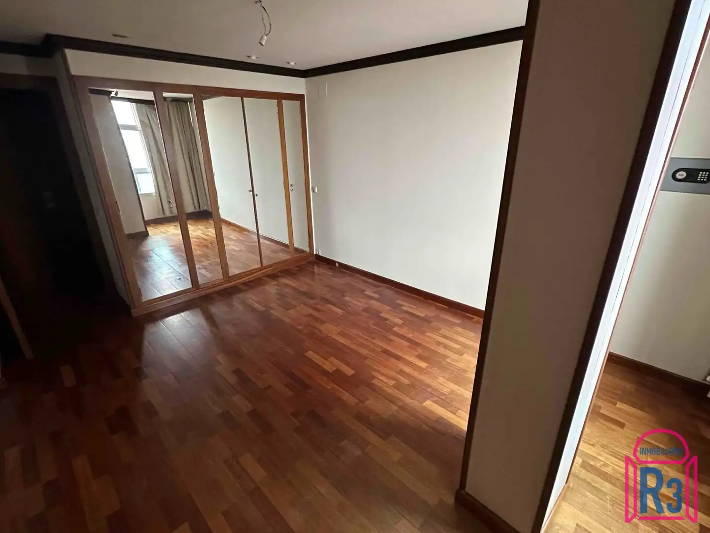 Habitación de Piso de alquiler en León Capital  con Calefacción y Terraza
