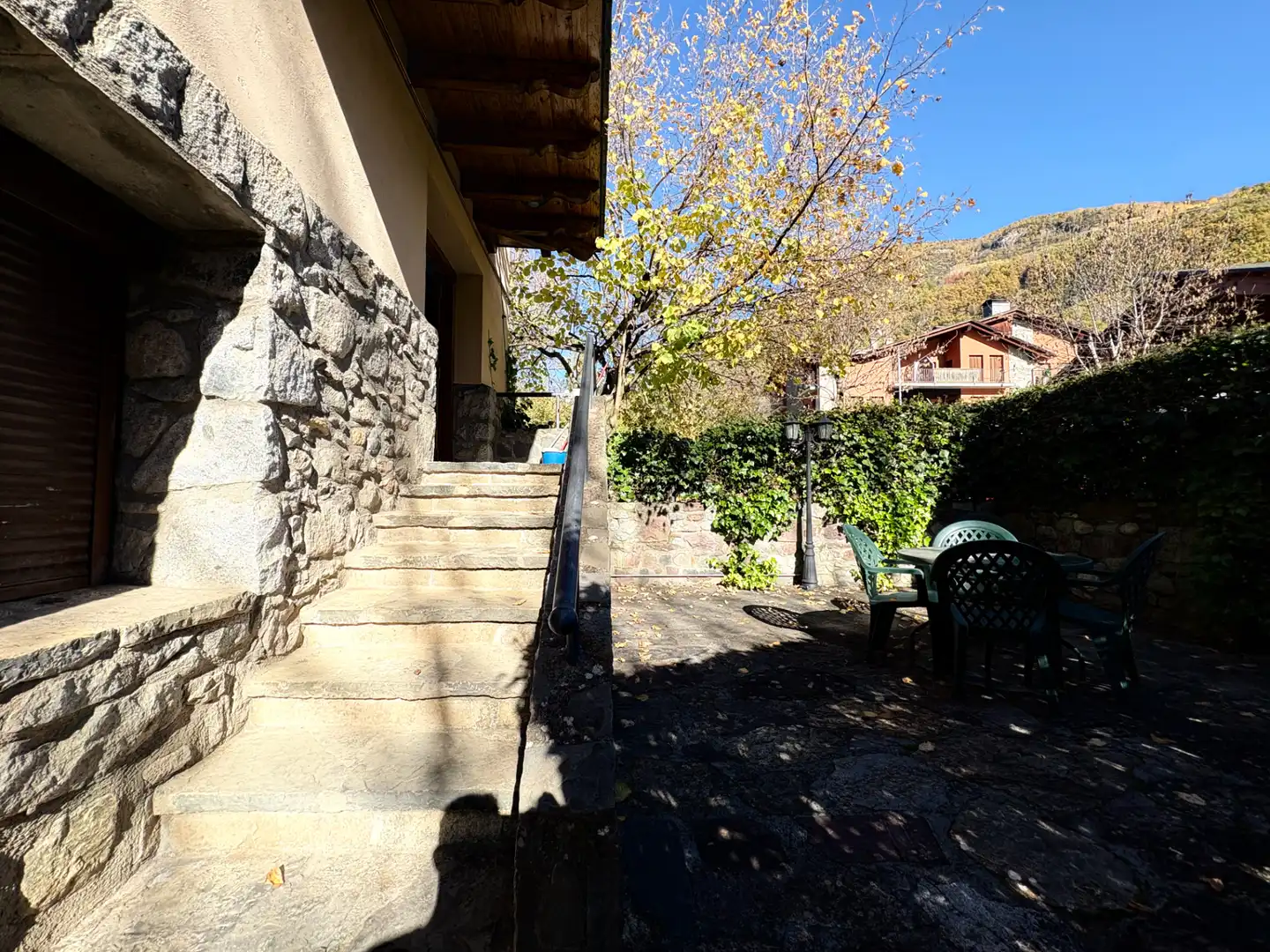 Terrasse von Wohnung zum Verkauf in Sesué mit Heizung und Möbliert