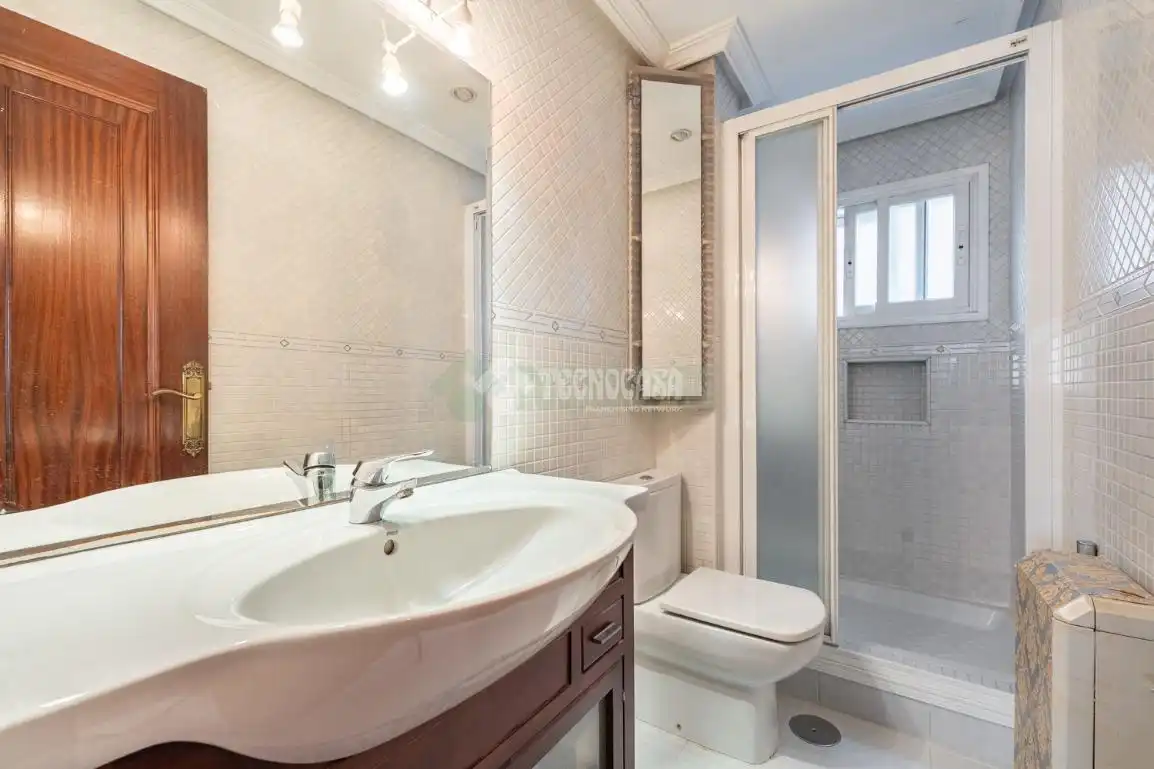 Baño de Piso en venta en Madrid con Aire acondicionado y Terraza