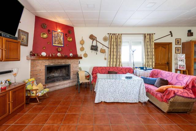 Casa-chalet en Venta en Darro