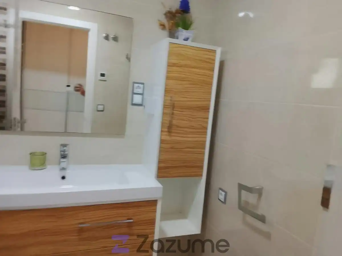 Baño de Apartamento de alquiler en Los Arenales del Sol