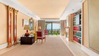Living room of Apartment for sale in Benahavís  with Heating, Parquet flooring and Terrace