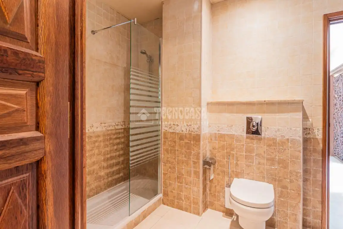 Baño de Casa o chalet en venta en Sant Cugat del Vallès con Aire acondicionado y Terraza