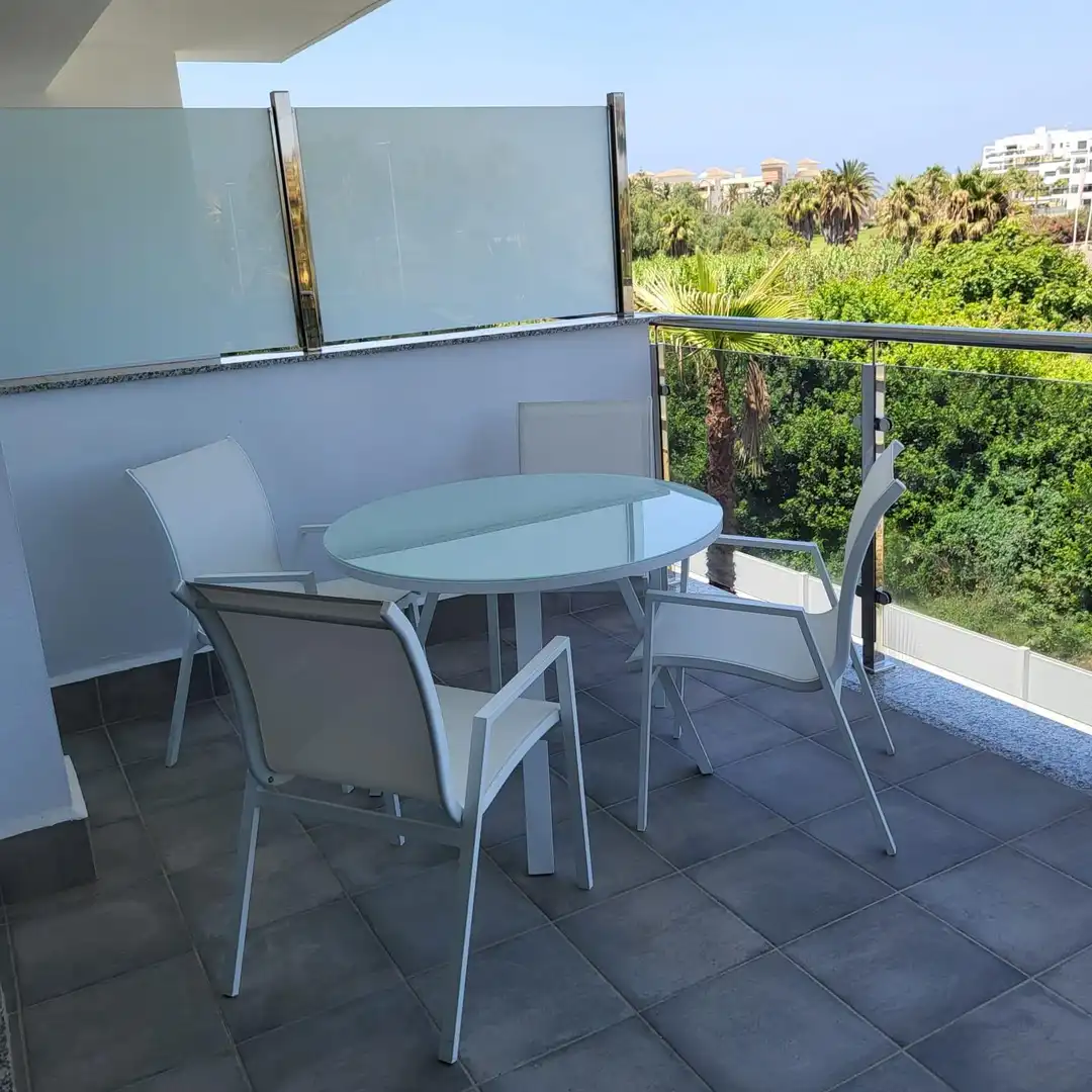 Terrasse von Wohnung zur Miete in Motril mit Klimaanlage, Privatgarten und Möbliert