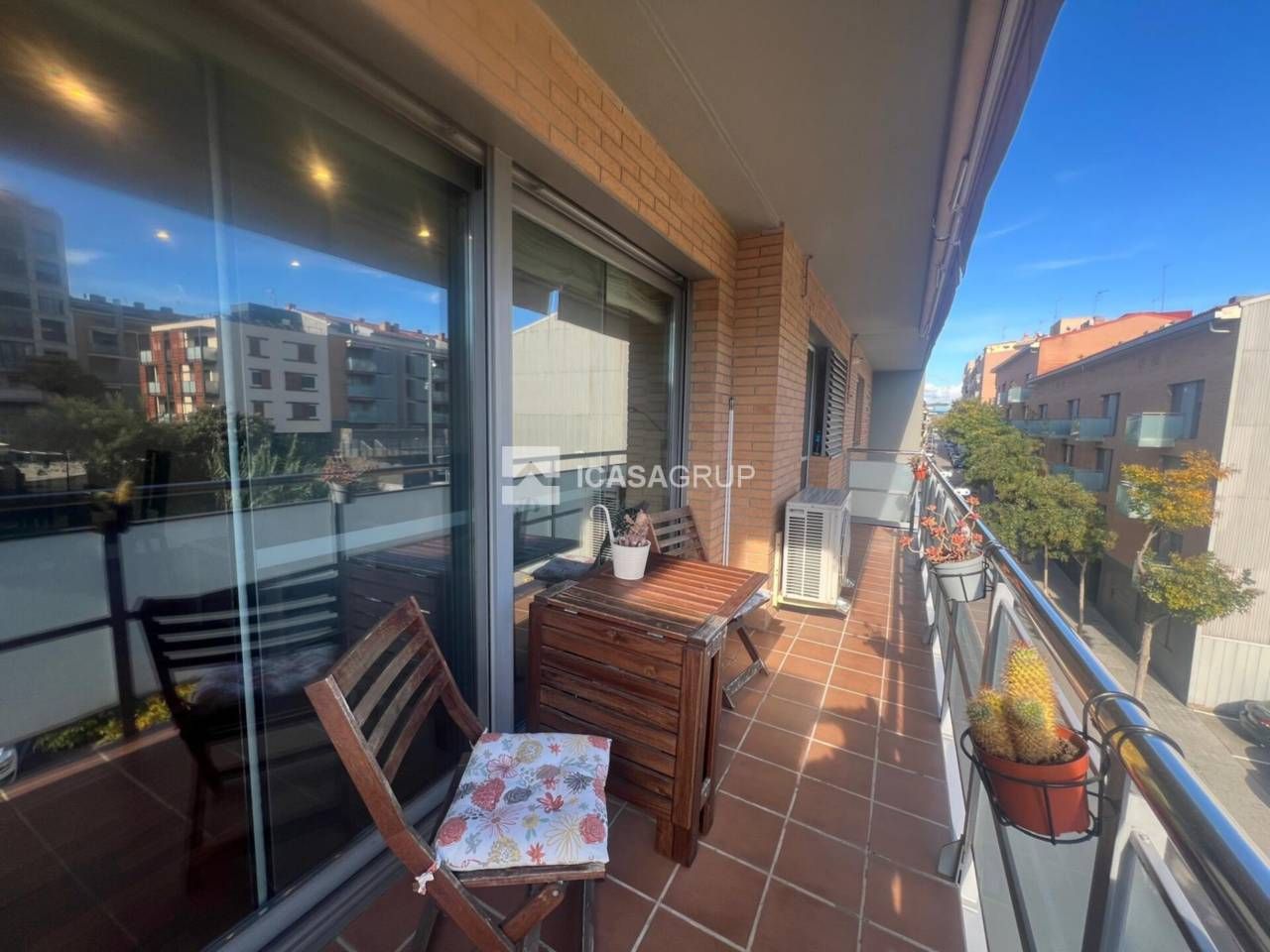 Terrace of Attic for sale in Rubí  with Air Conditioner, Heating and Parquet flooring