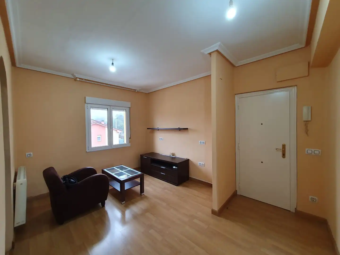 Wohnzimmer von Wohnung zur Miete in Grado mit Heizung