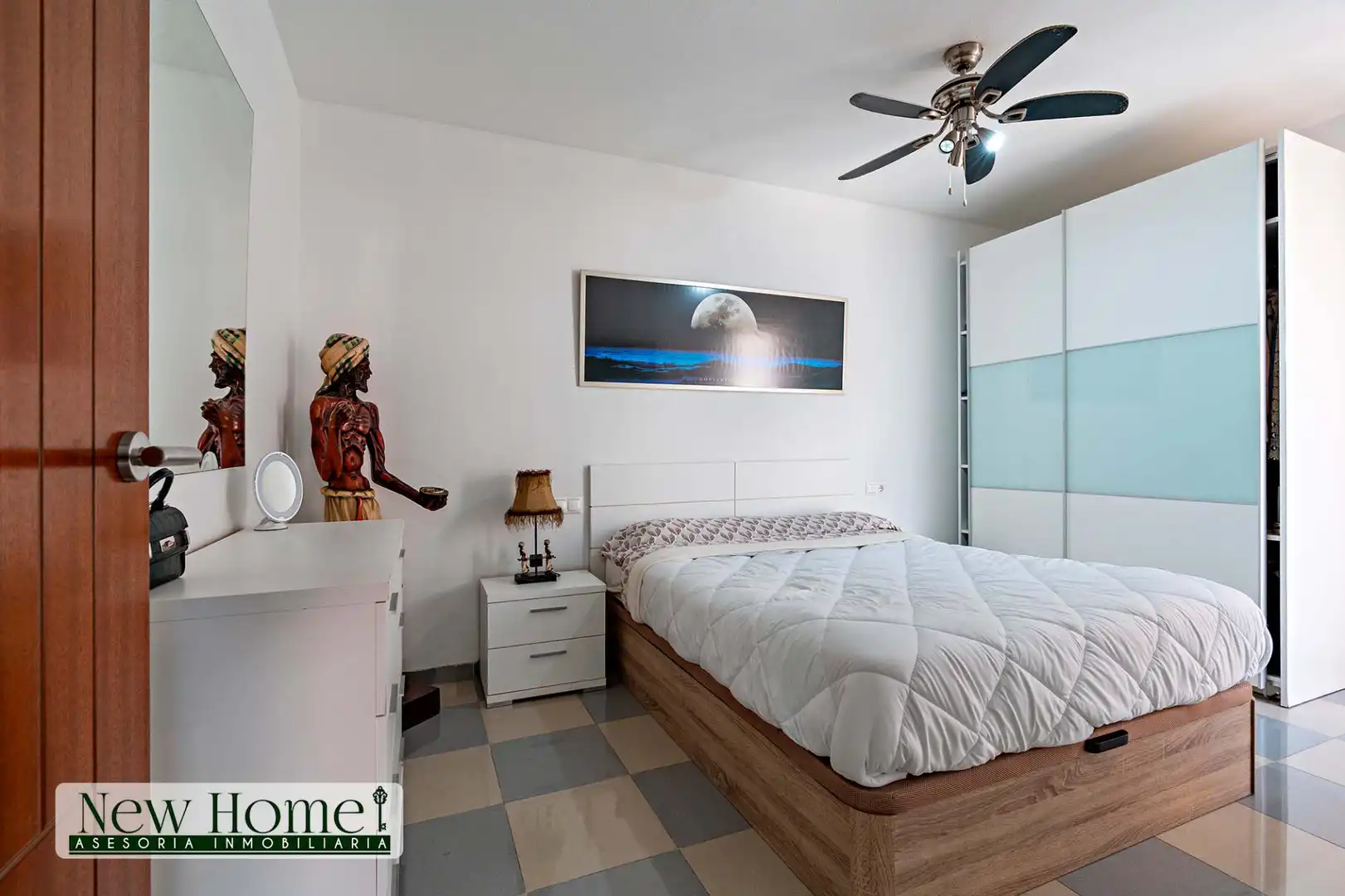 Bedroom of Flat for sale in Roquetas de Mar  with Terrace, Swimming Pool and Furnished