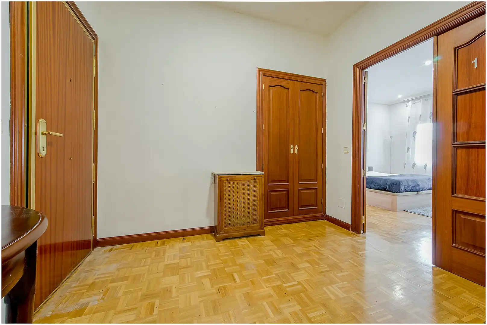 Habitación de Piso para compartir en Madrid con Calefacción, Lavadora y TV