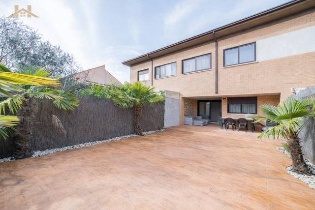 Casa adosada en Venta en Calle del Pino Salgareńo, 57 en La Dehesa - El Pinar