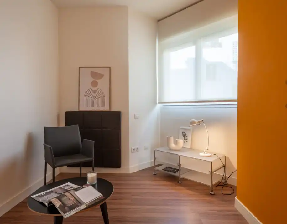 Sala de estar de Piso en venta en Marbella con Trastero, Amueblado y Horno