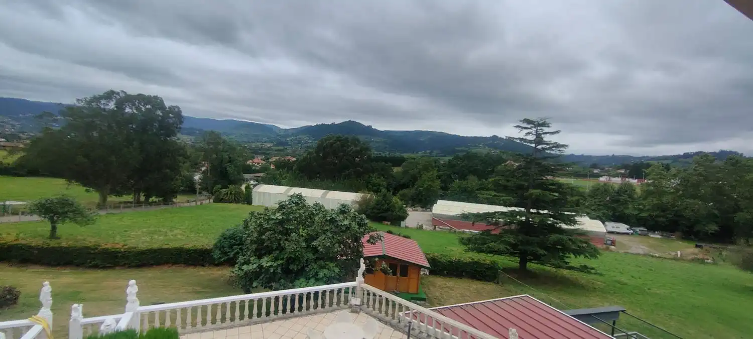 Casa o xalet en venda a Leorio