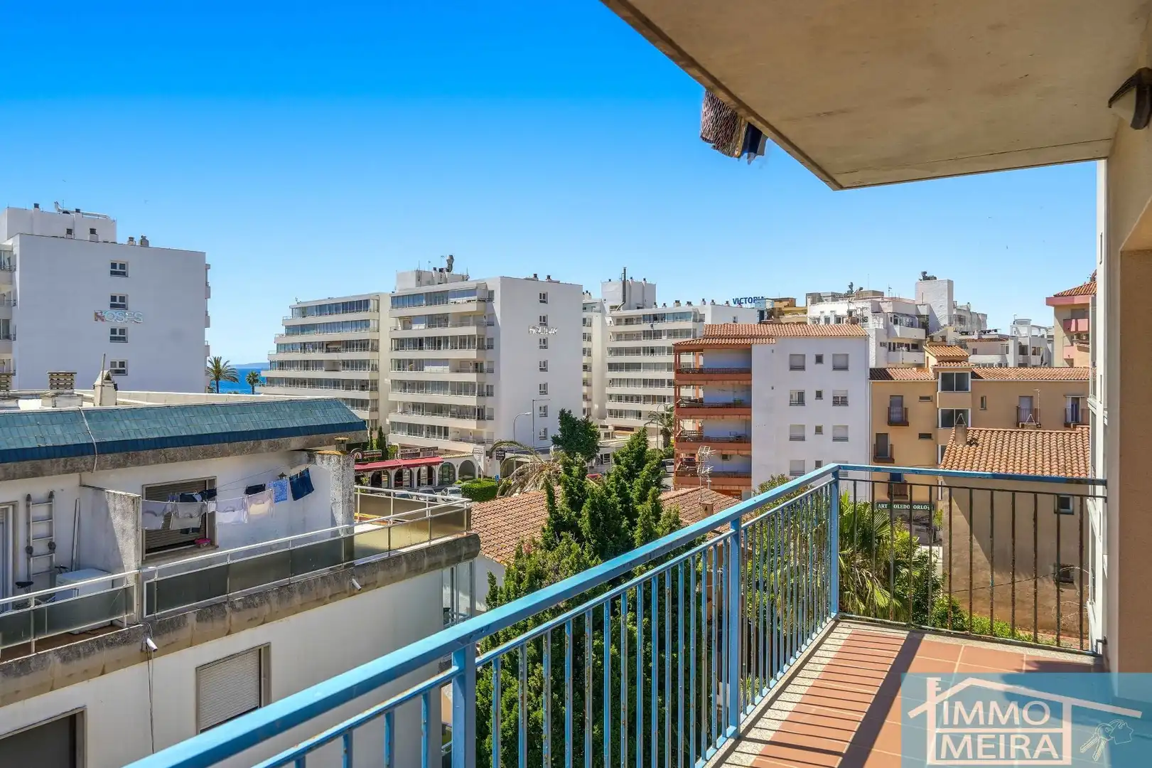 Vista exterior de Apartament en venda en Roses amb Calefacció i Terrassa