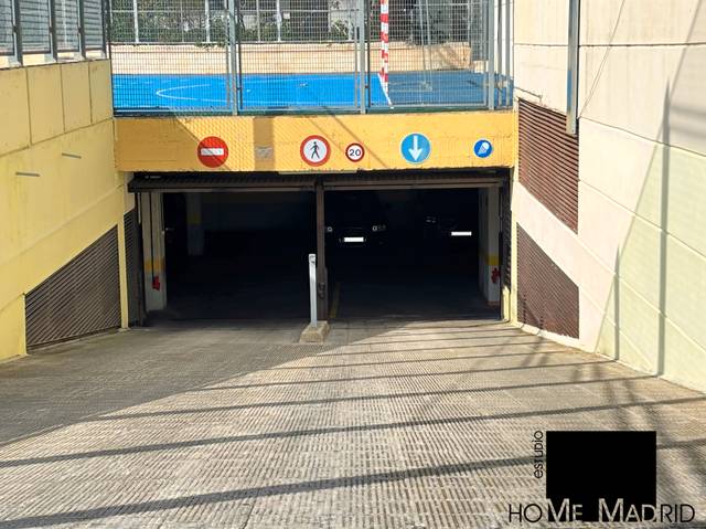 Garaje en Venta en Calle de Ginzo de Limia en Pilar