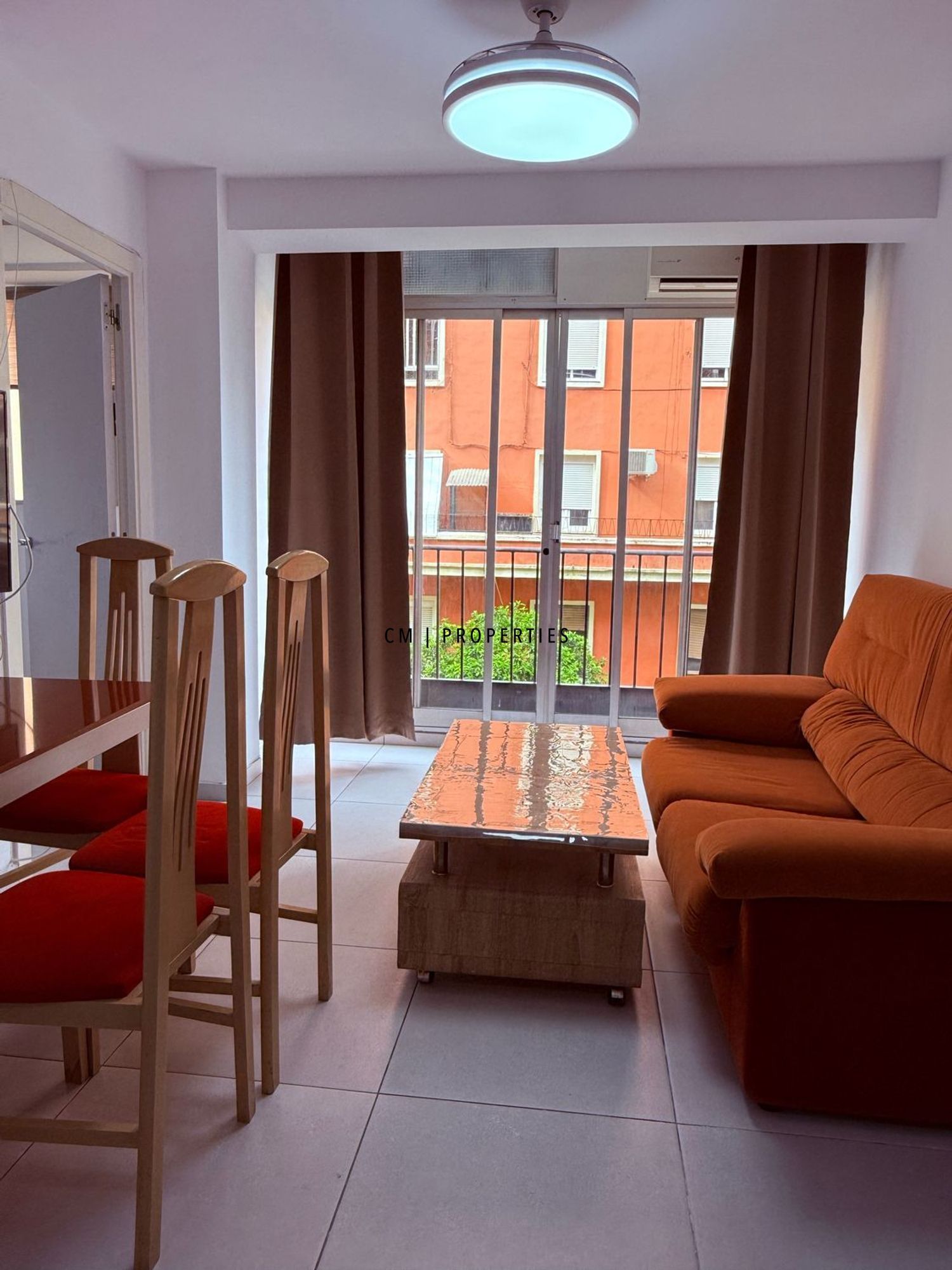 Dormitori de Pis de lloguer en  Valencia Capital amb Aire condicionat, Calefacció i Terrassa