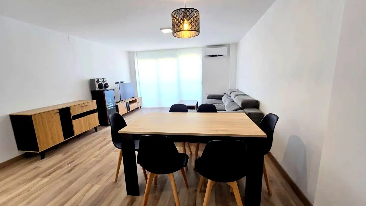 Esszimmer von Wohnung zur Miete in Gandia mit Klimaanlage, Terrasse und Möbliert