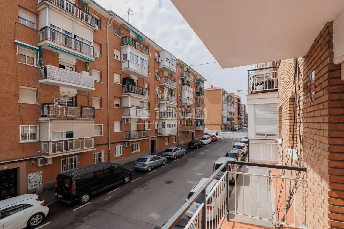 Exterior view of Flat for sale in Madrid  with Air Conditioner, Heating and Terrace