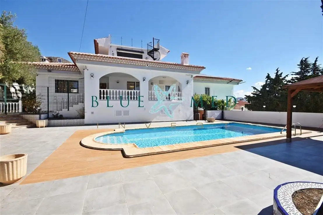 Vista exterior de Casa o xalet en venda en Mazarrón amb Calefacció, Jardí privat i Terrassa