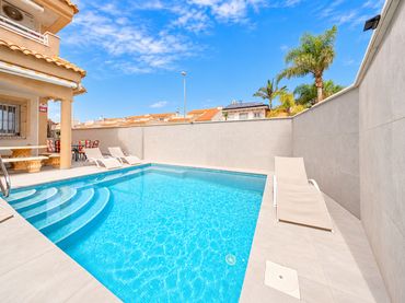 Maison mitoyenne avec piscine à vendre à Torre de la Horadada