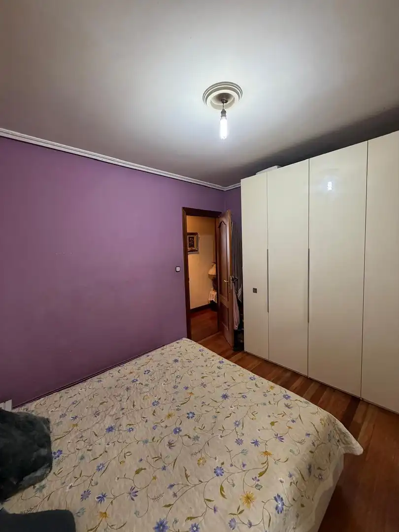Habitación de Piso en venta en Bilbao  con Calefacción y Balcón