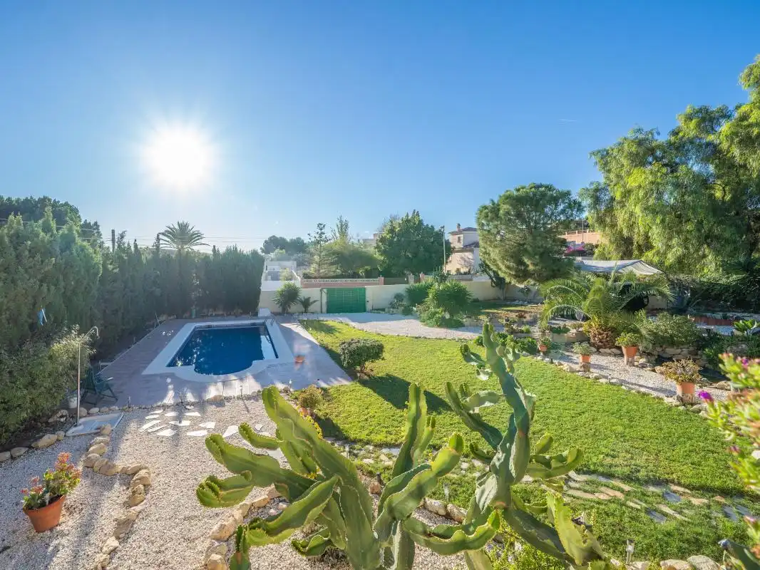 Jardí de Casa o xalet en venda en Mutxamel amb Calefacció, Jardí privat i Terrassa