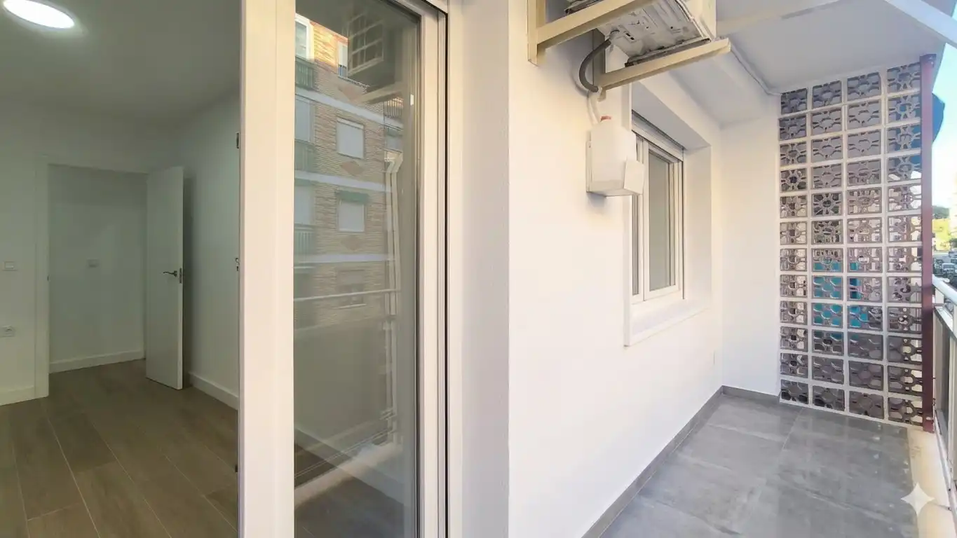 Terraza de Piso en venta en Paterna con Aire acondicionado, Calefacción y Terraza