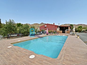 Casa con piscina en venta en Mazarrón Casco Urbano