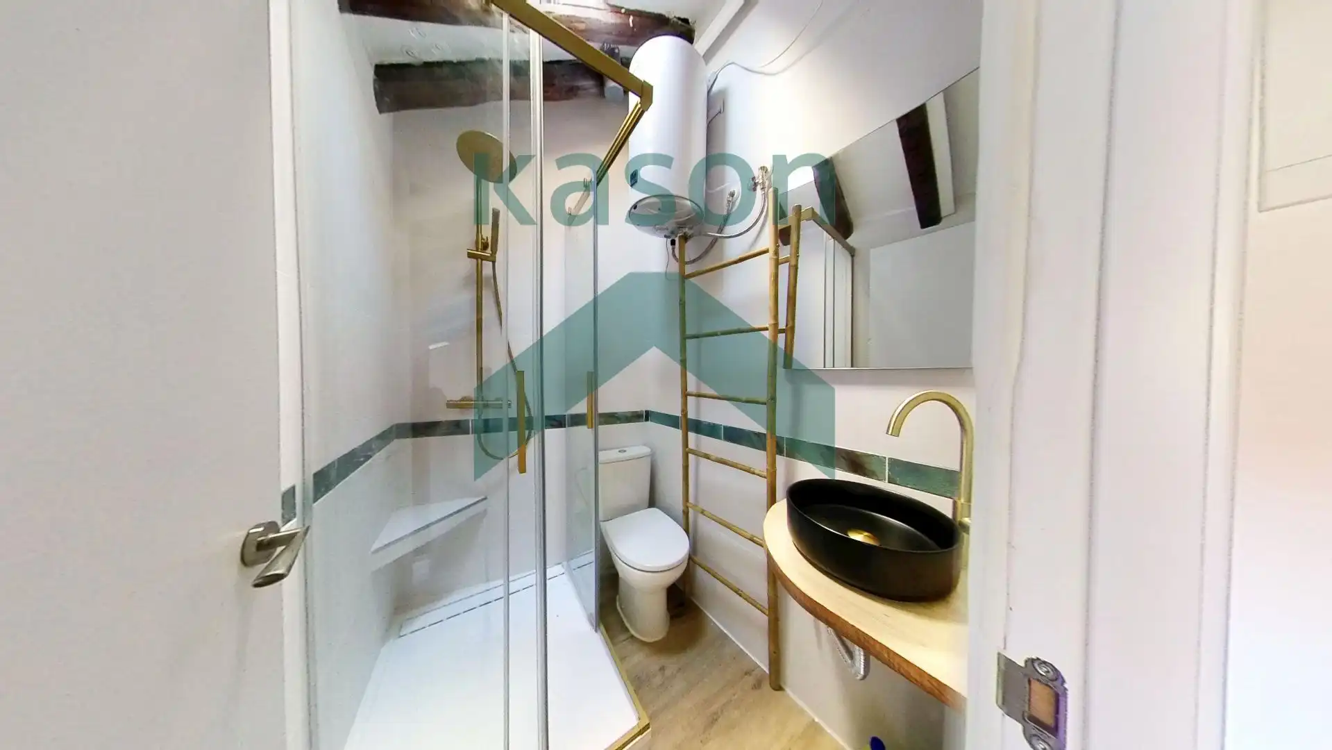 Baño de Apartamento en venta en Madrid con Aire acondicionado y Calefacción