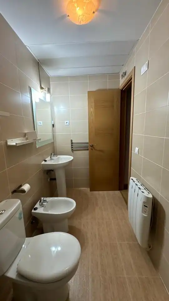 Baño de Dúplex en venta en Torrejón del Rey con Calefacción, Amueblado y Piscina comunitaria