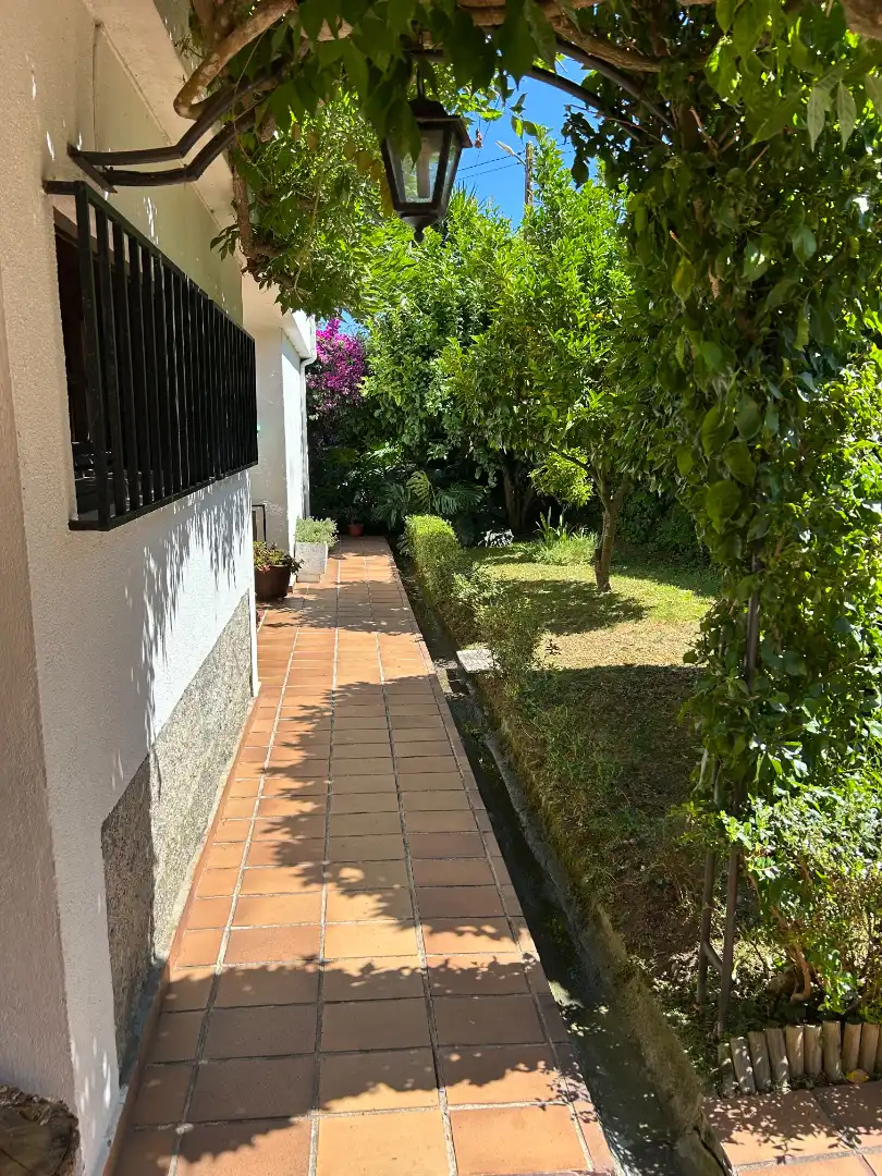 Jardín de Casa o chalet en venta en Vigo  con Calefacción, Jardín privado y Parquet