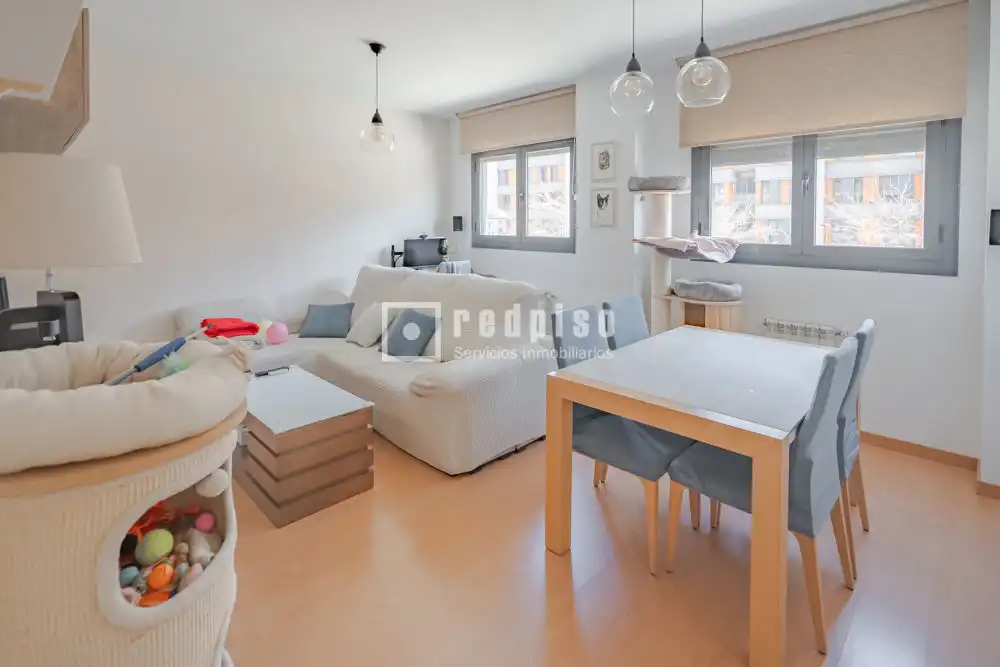 Bedroom of Flat for rent in Getafe  with Air Conditioner, Heating and Private garden