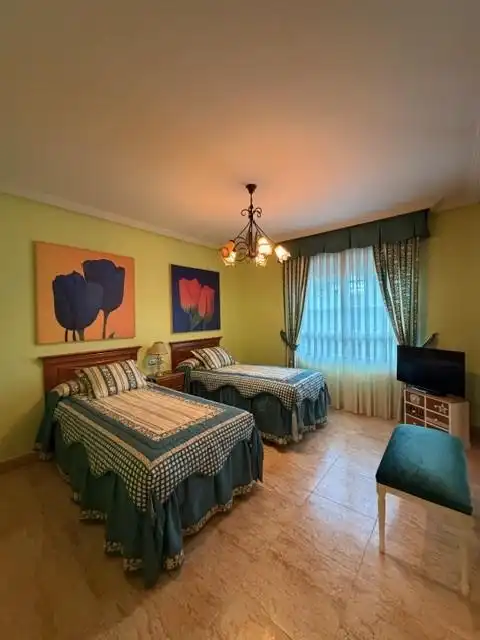 Bedroom of Houses for sale in Villaquilambre  with Air Conditioner, Heating and Private garden
