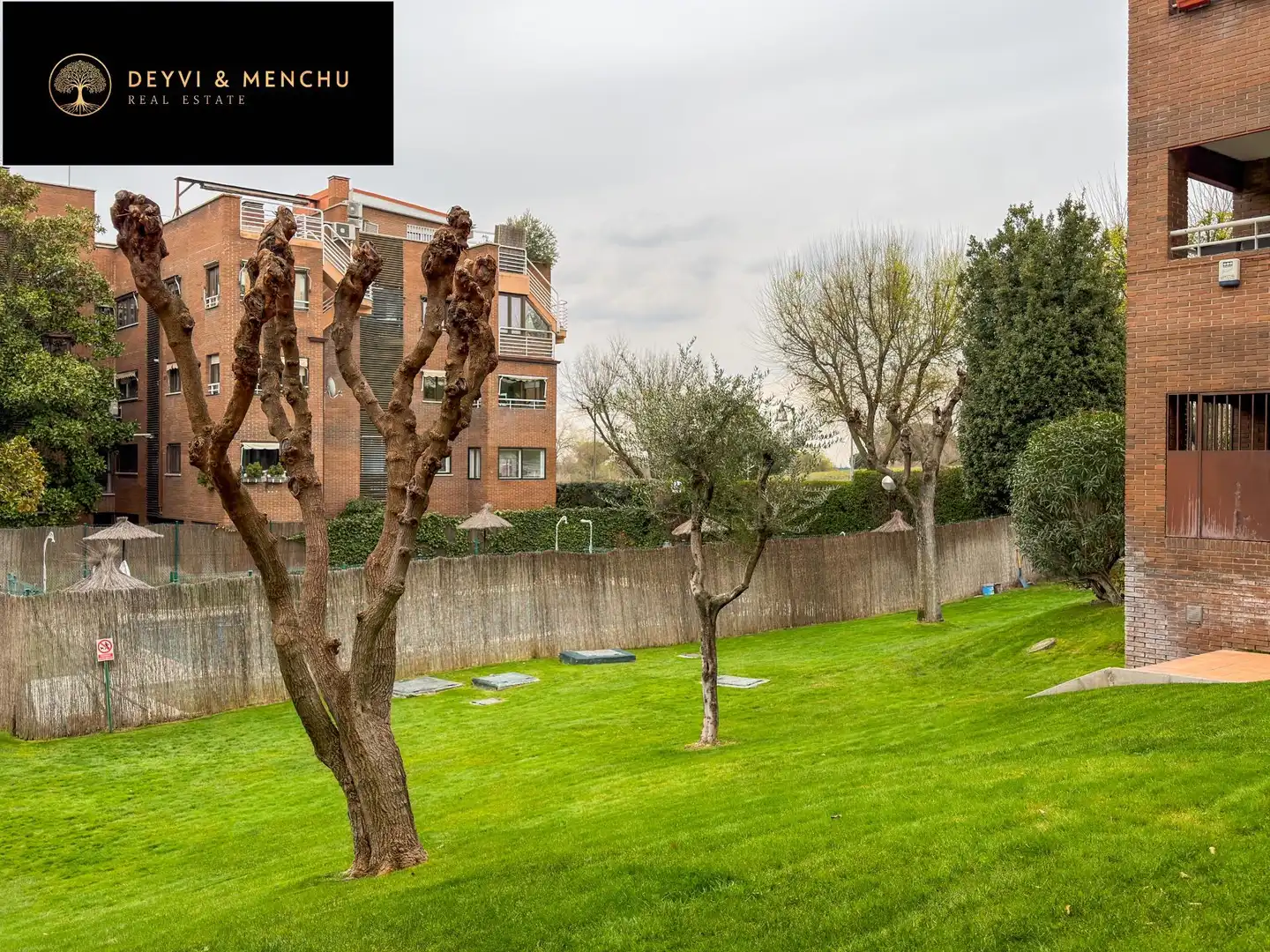 Jardín de Ático de alquiler en Pozuelo de Alarcón con Aire acondicionado, Jardín privado y Parquet