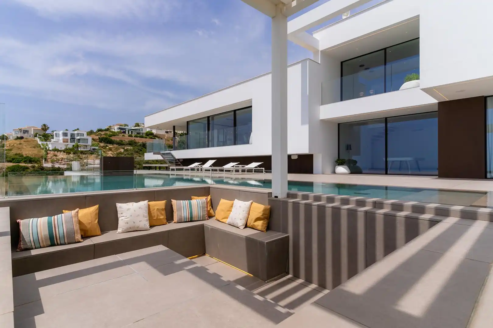 Chalet con piscina en venta en Cumbre del Sol, imagen 12