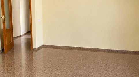 Foto 3 de Piso en venta en Calle Agullent, Barrio de Benicalap, Valencia Capital