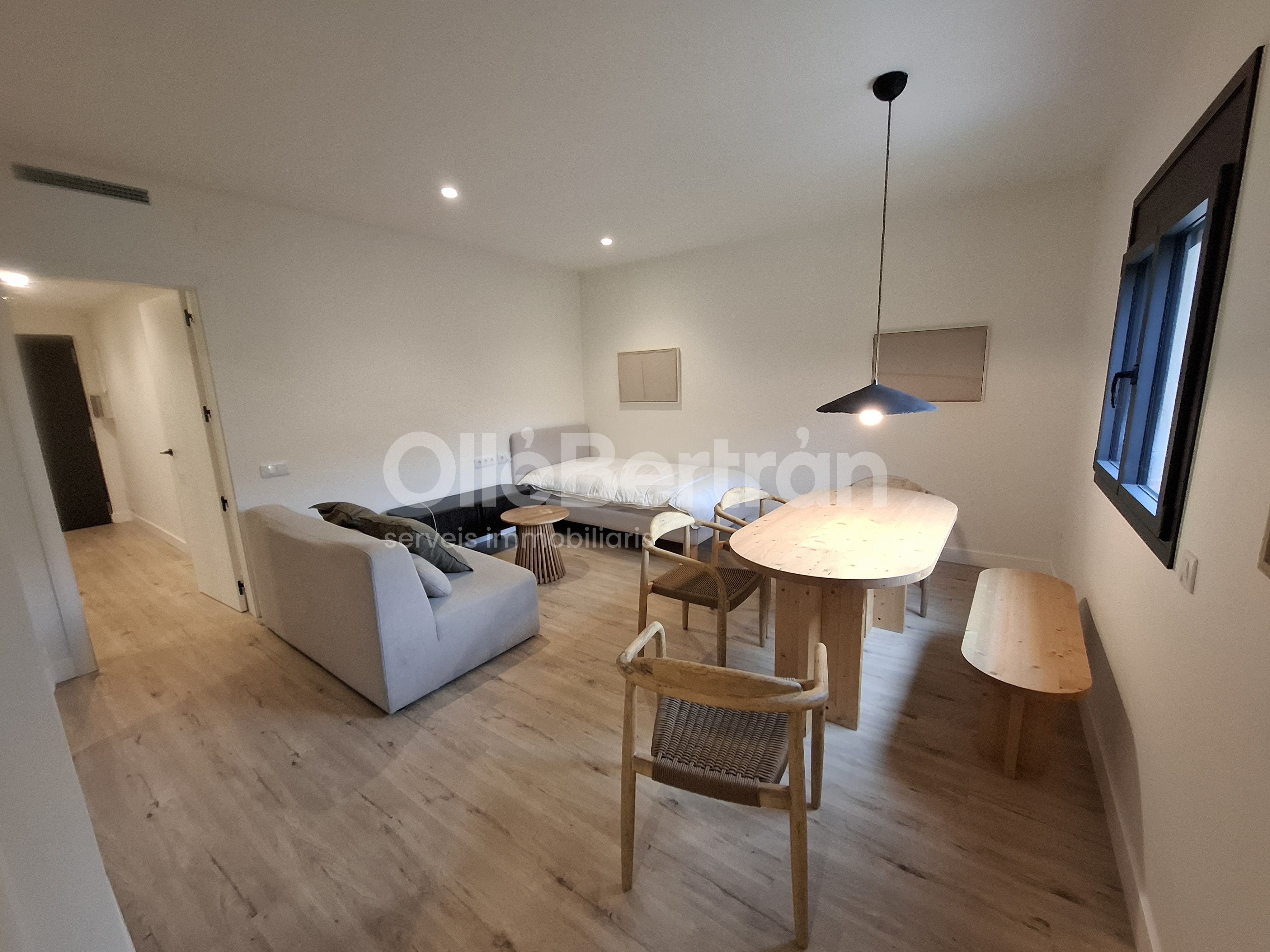 Living room of Duplex for rent in  Barcelona Capital  with Heating, Terrace and Storage room