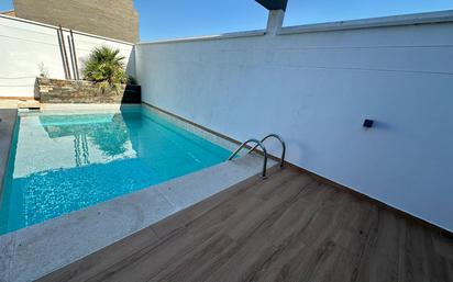 Piscina de Casa o xalet de lloguer en Torrejón de Ardoz amb Terrassa, Piscina i Balcó