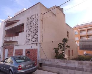 Vista exterior de Casa o xalet en venda en Peñíscola / Peníscola amb Jardí privat, Terrassa i Alarma