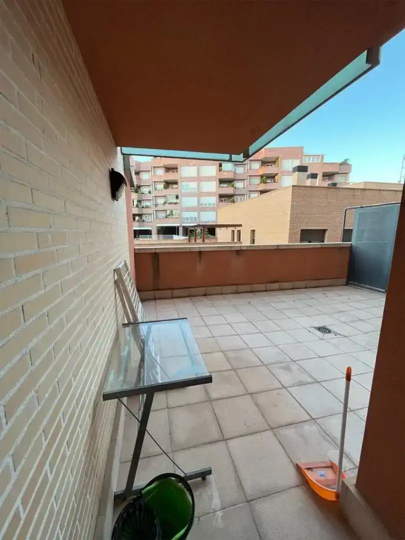 Flat en Camino Castralvo, Ensanche - Fuenfresca photo 3