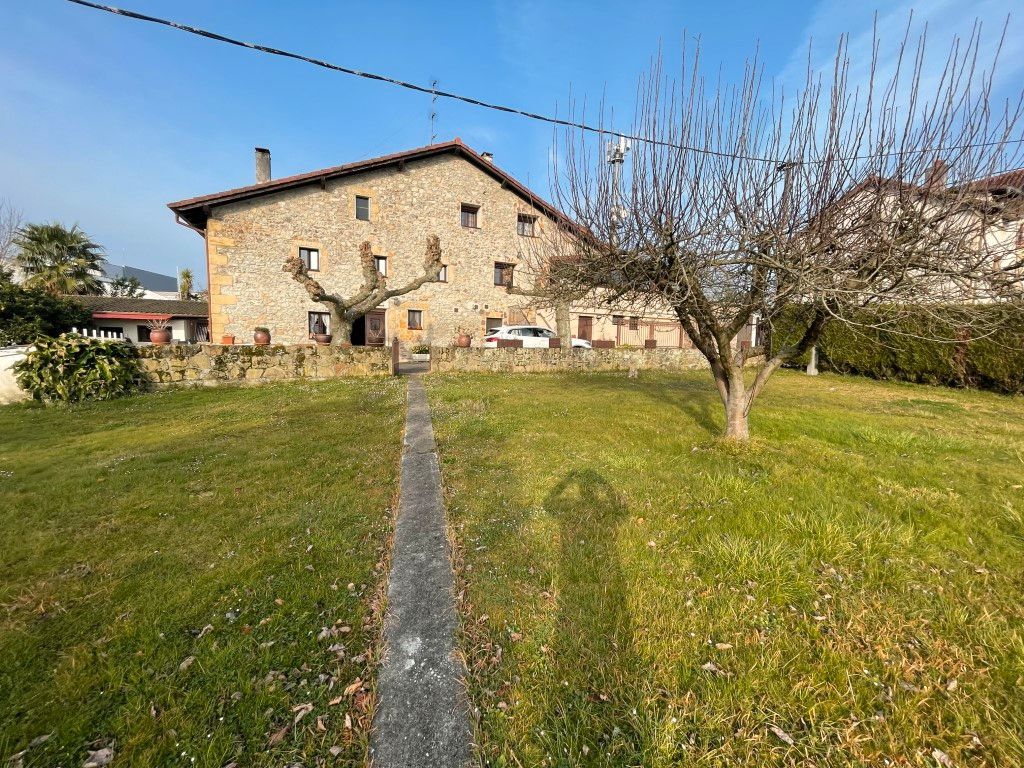 Exterior view of House or chalet for sale in Donostia - San Sebastián   with Terrace, Storage room and Balcony
