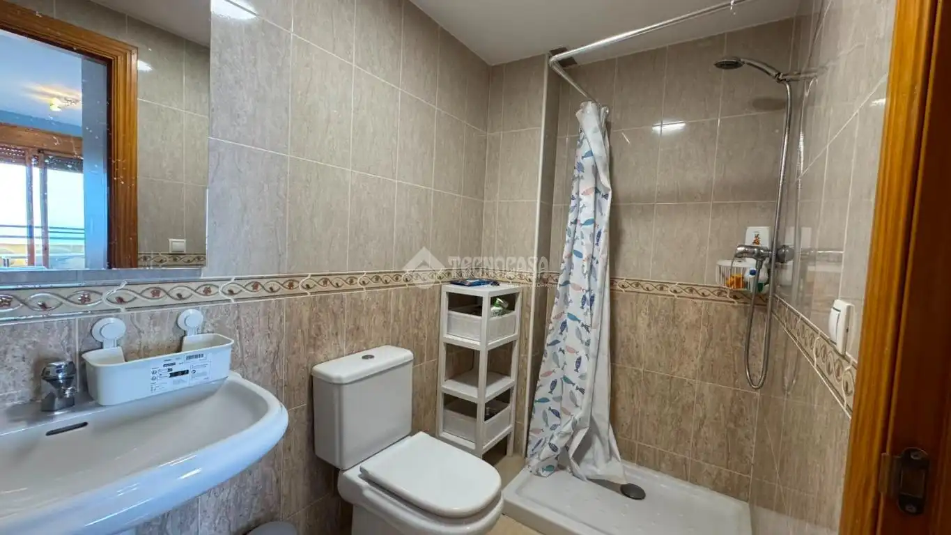 Baño de Piso en venta en Polopos con Aire acondicionado y Balcón